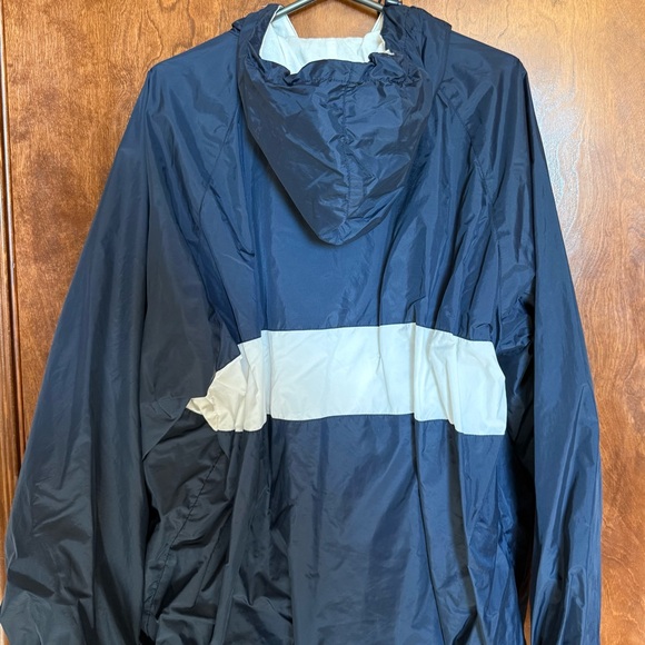 Charles River Apparel Men's Windbreaker in Navy and White - Picture 3 of 3